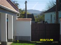 N�prajzi h�z - Bakonysz�cs