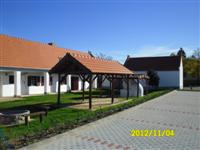 N�prajzi h�z - Bakonysz�cs