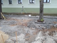 Parkoló és urnatartó építése